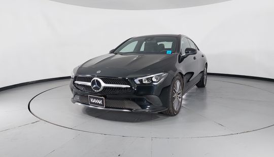 Mercedes Benz • Clase CLA