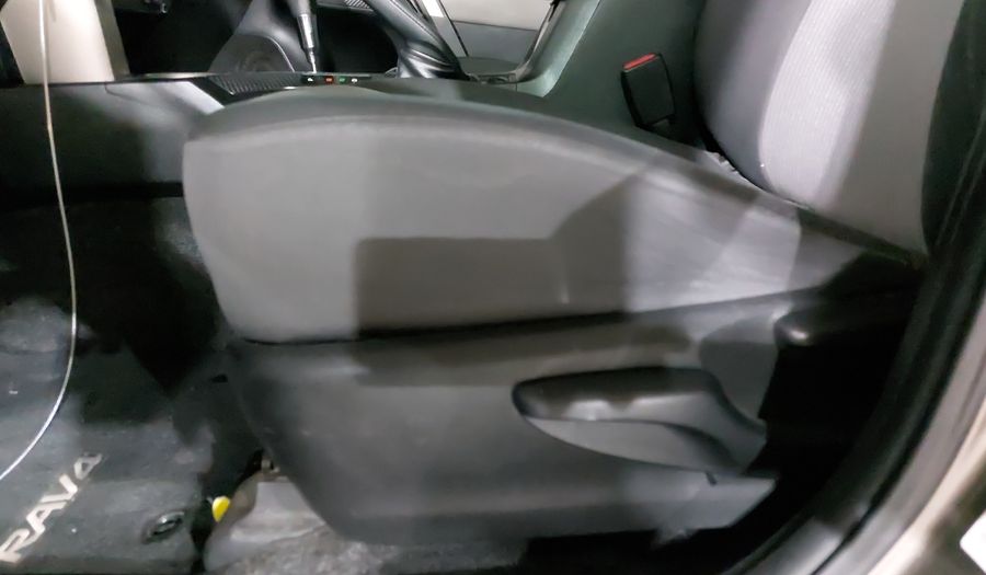 Toyota Rav4 2.5 LE AT Suv 2015