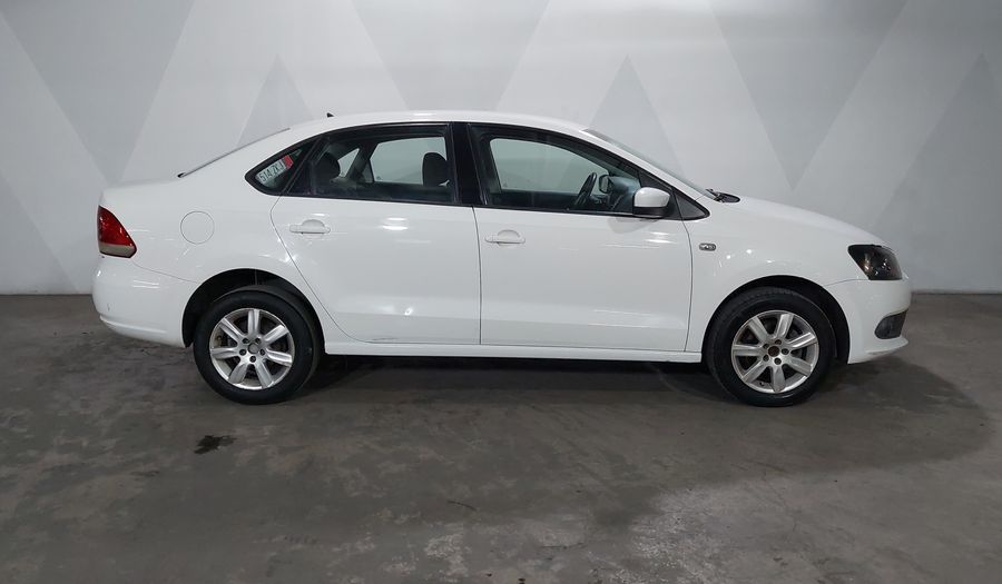 Volkswagen Vento 1.6 HIGHLINE TIPTRONIC Sedan 2014