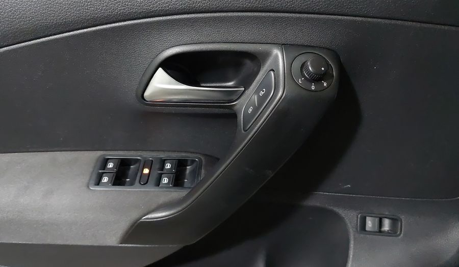 Volkswagen Vento 1.6 HIGHLINE TIPTRONIC Sedan 2014