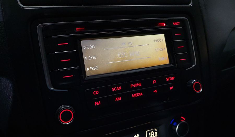 Volkswagen Vento 1.6 HIGHLINE TIPTRONIC Sedan 2014