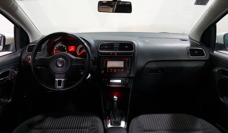 Volkswagen Vento 1.6 HIGHLINE TIPTRONIC Sedan 2014