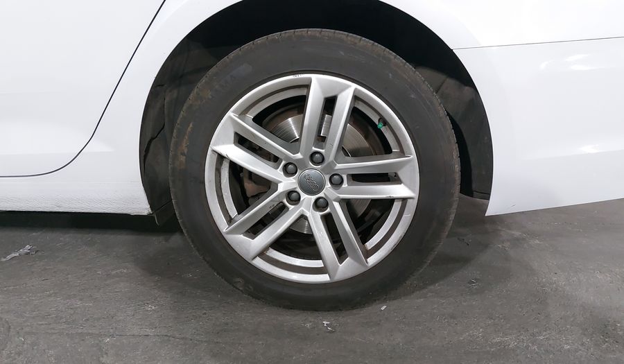 Audi A4 2.0 40 TFSI DYNAMIC DCT Sedan 2019