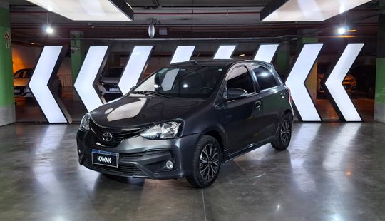 Toyota • Etios