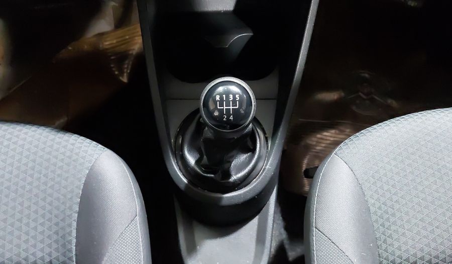 Volkswagen Gol 1.6 SEDAN Sedan 2017