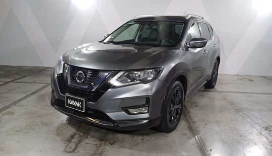 Nissan • X-Trail