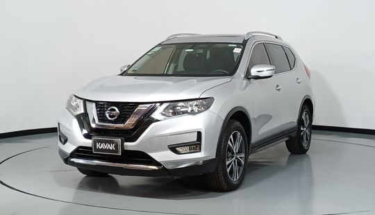 Nissan • X-Trail