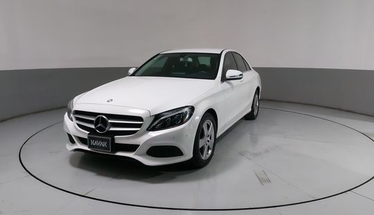 Mercedes Benz • Clase C