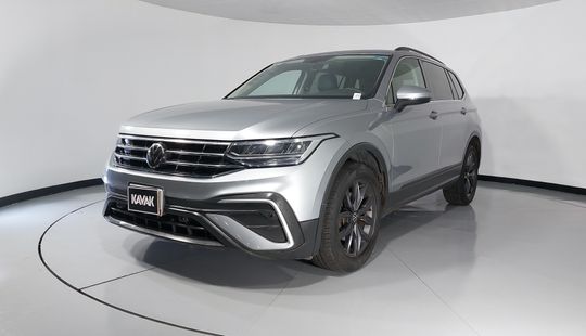 Volkswagen • Tiguan