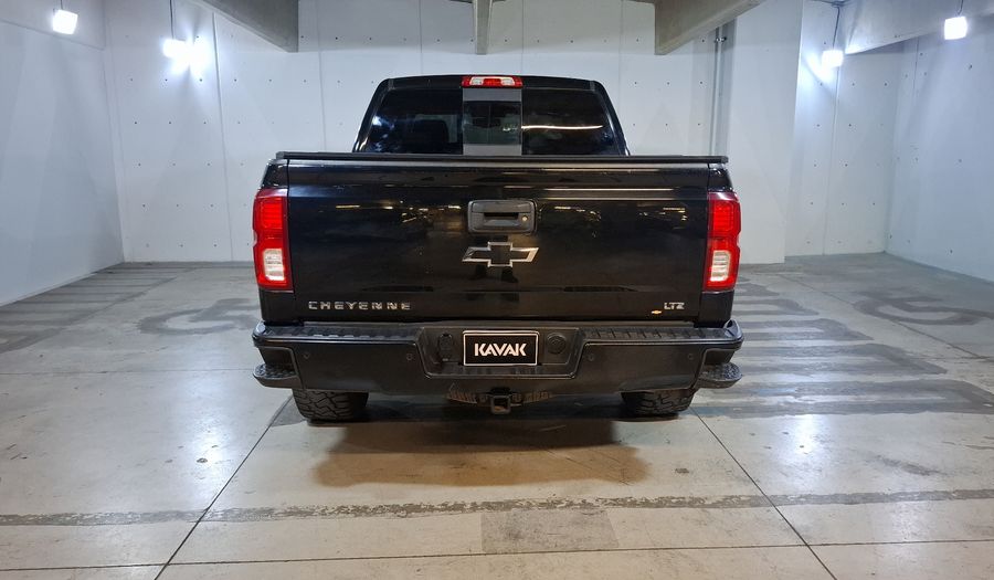 Chevrolet Cheyenne 6.2 2500 CHEYENNE CREW CAB N AT 4WD Pickup 2017