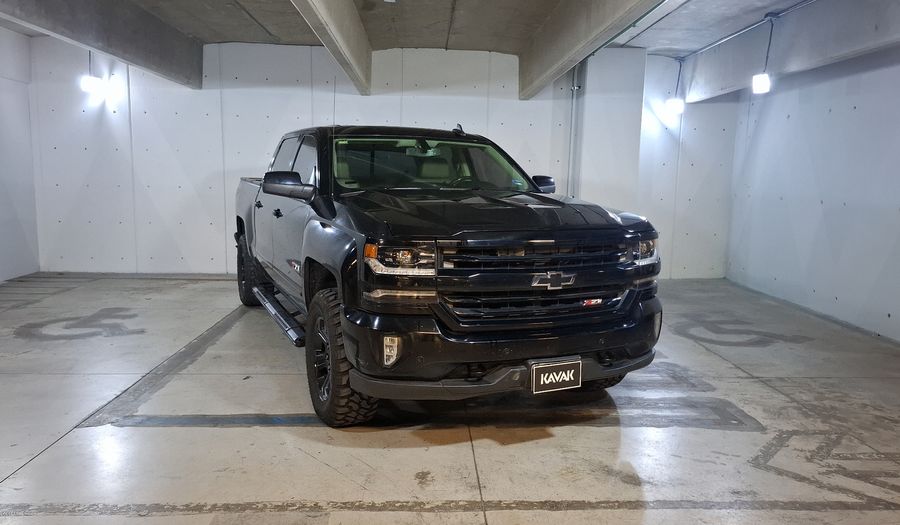 Chevrolet Cheyenne 6.2 2500 CHEYENNE CREW CAB N AT 4WD Pickup 2017