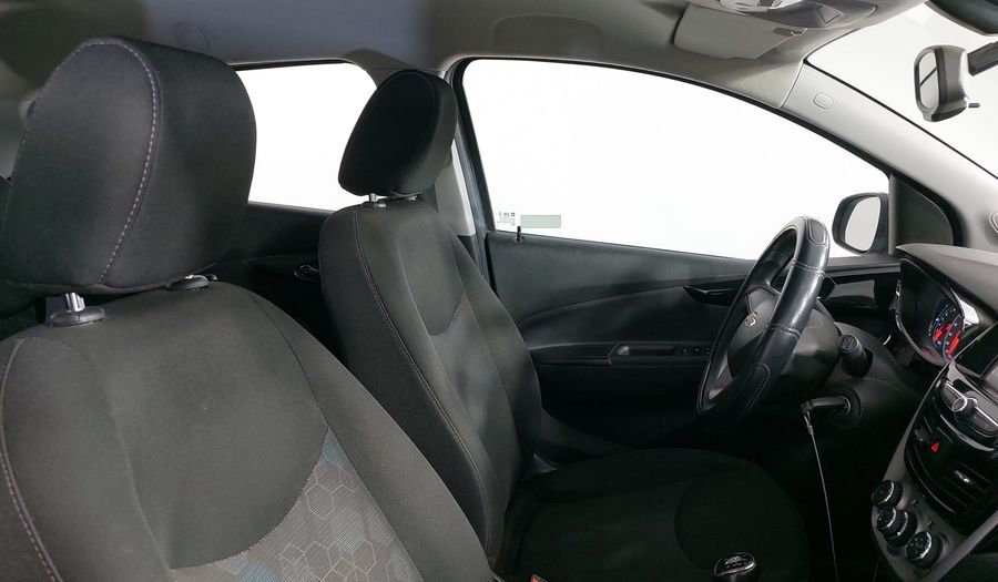 Chevrolet Spark 1.4 LTZ C MT Hatchback 2017