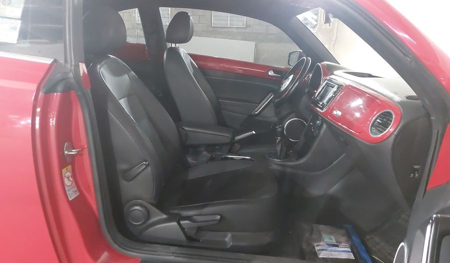 Volkswagen Beetle 2.5 SPORTLINE MT Hatchback 2016
