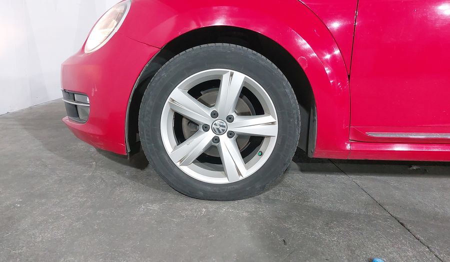 Volkswagen Beetle 2.5 SPORTLINE MT Hatchback 2016