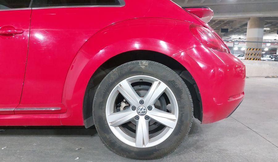 Volkswagen Beetle 2.5 SPORTLINE MT Hatchback 2016