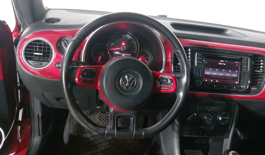 Volkswagen Beetle 2.5 SPORTLINE MT Hatchback 2016