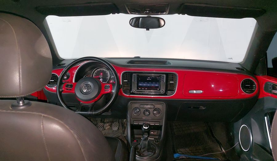 Volkswagen Beetle 2.5 SPORTLINE MT Hatchback 2016