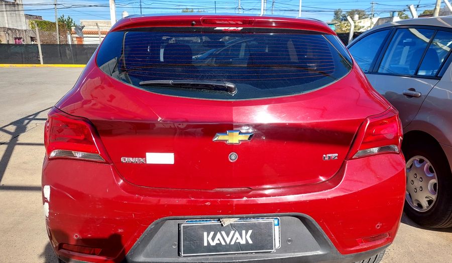 Chevrolet Onix 1.4 LTZ Hatchback 2017