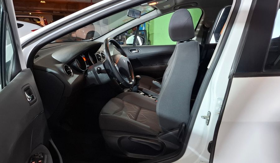 Peugeot 308 1.6 ACTIVE Hatchback 2016