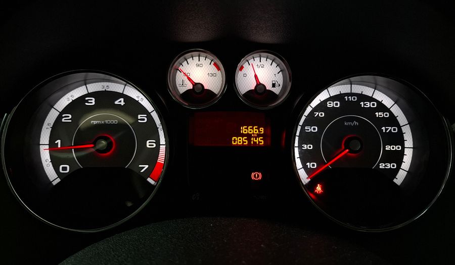 Peugeot 308 1.6 ACTIVE Hatchback 2016