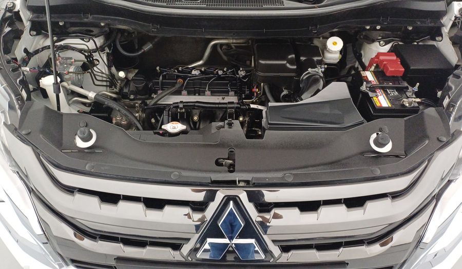 Mitsubishi Xpander 1.5 CROSS AUTO Minivan 2022