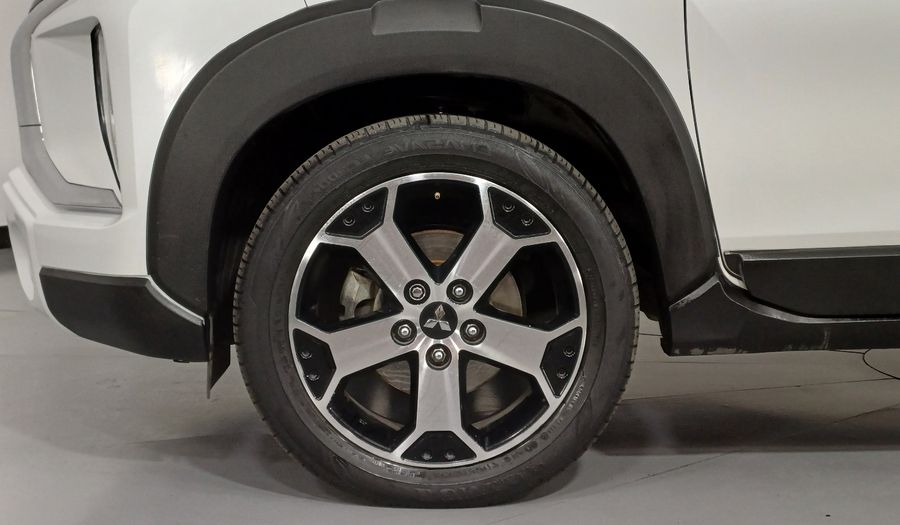Mitsubishi Xpander 1.5 CROSS AUTO Minivan 2022