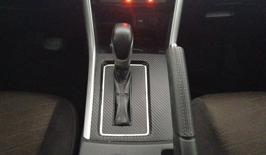 Mitsubishi Xpander 1.5 CROSS AUTO Minivan 2022