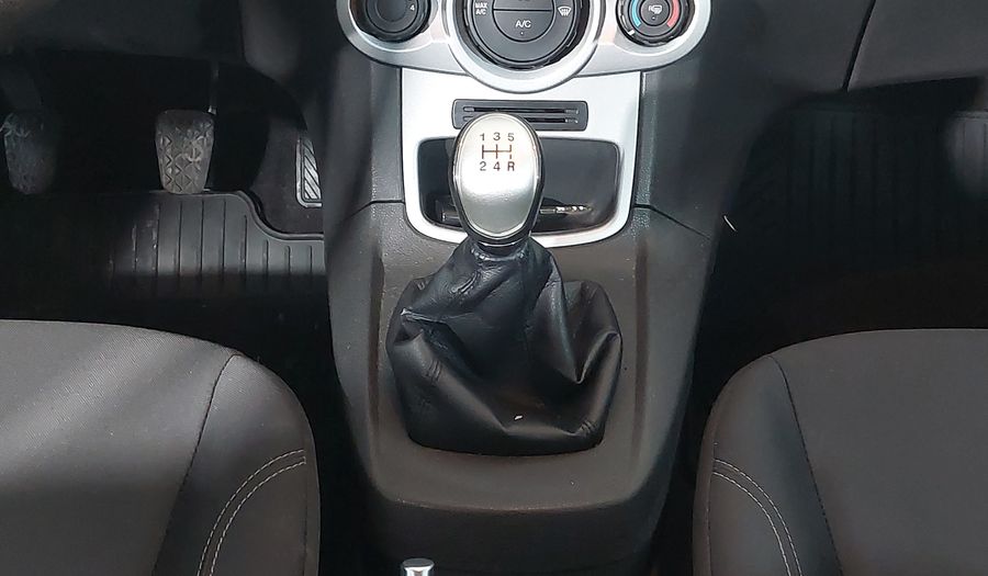 Ford Fiesta SE HATCH Hatchback 2017