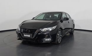 Nissan • Sentra