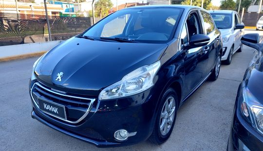 Peugeot • 208