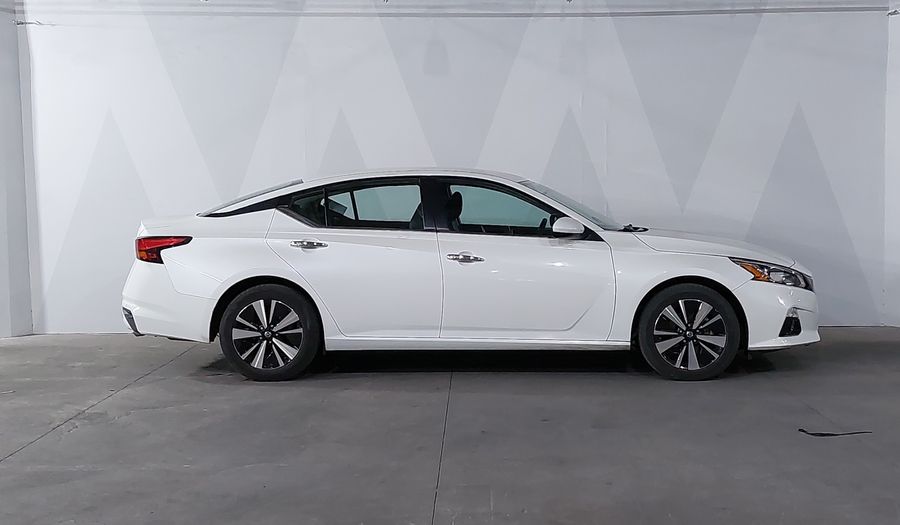 Nissan Altima 2.5 SENSE CVT Sedan 2021
