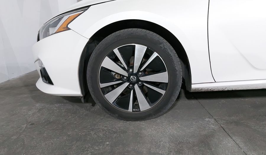 Nissan Altima 2.5 SENSE CVT Sedan 2021