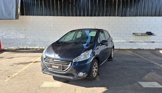 Peugeot • 208