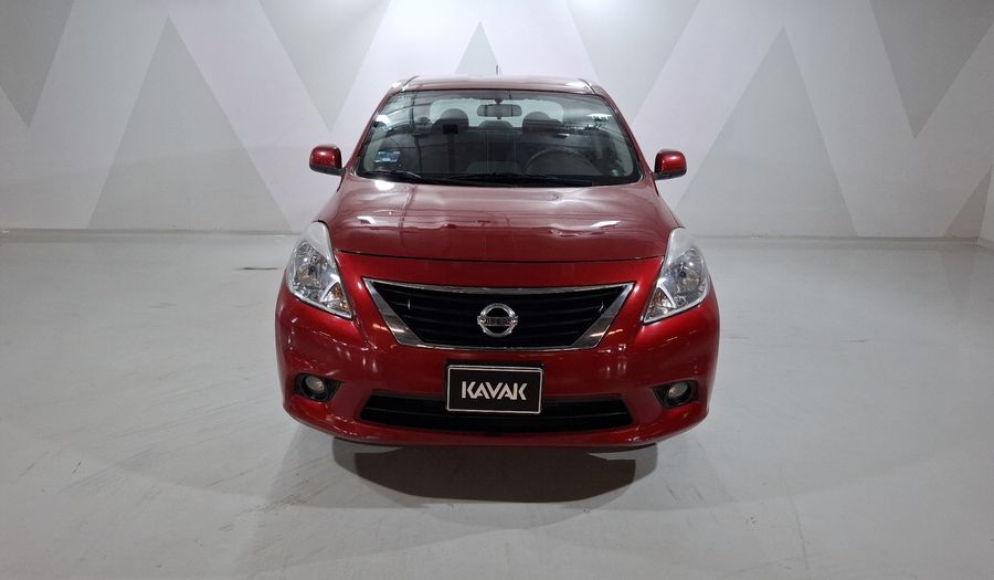 Nissan Versa 1.6 ADVANCE TM AC Sedan 2014
