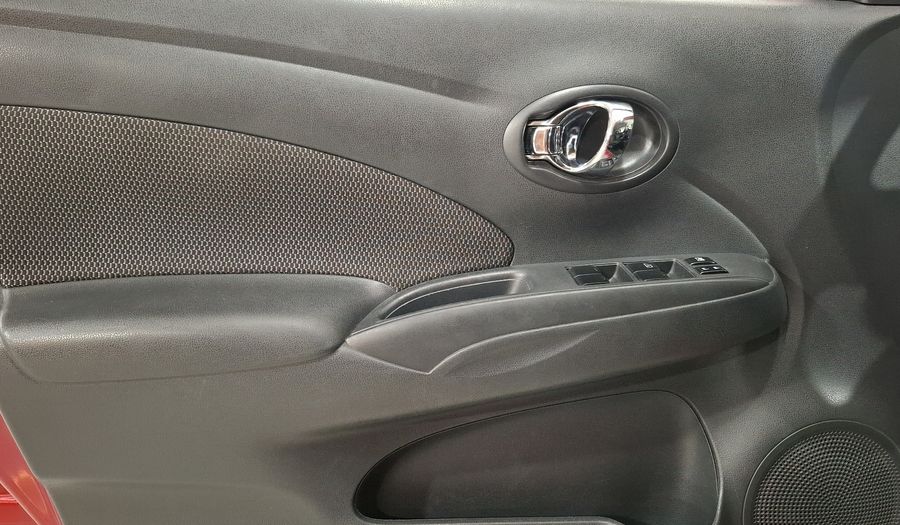 Nissan Versa 1.6 ADVANCE TM AC Sedan 2014