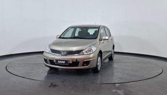 Nissan • Tiida