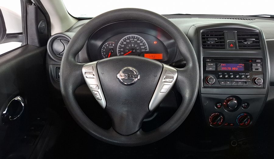 Nissan Versa 1.6 SENSE Sedan 2018