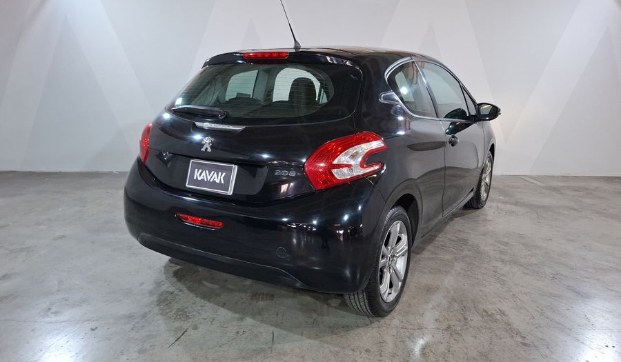 Peugeot 208 1.6 ALLURE MT Hatchback 2015