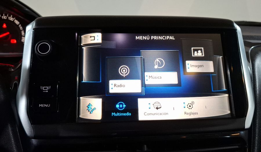 Peugeot 208 1.6 ALLURE MT Hatchback 2015