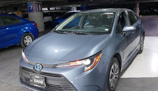 Toyota • Corolla