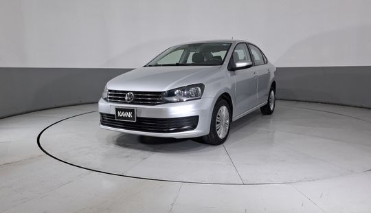 Volkswagen • Vento