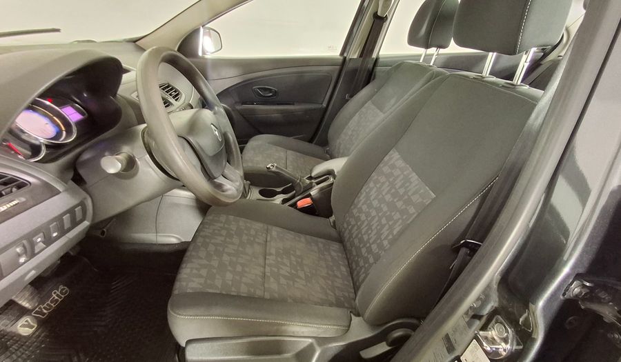 Renault Fluence 2.0 AUTHENTIQUE Sedan 2014