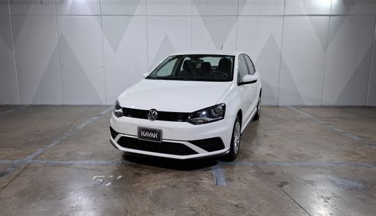 Volkswagen • Vento