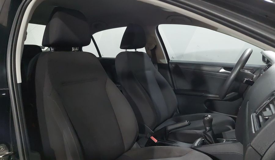 Volkswagen Jetta 2.0 MT Sedan 2016