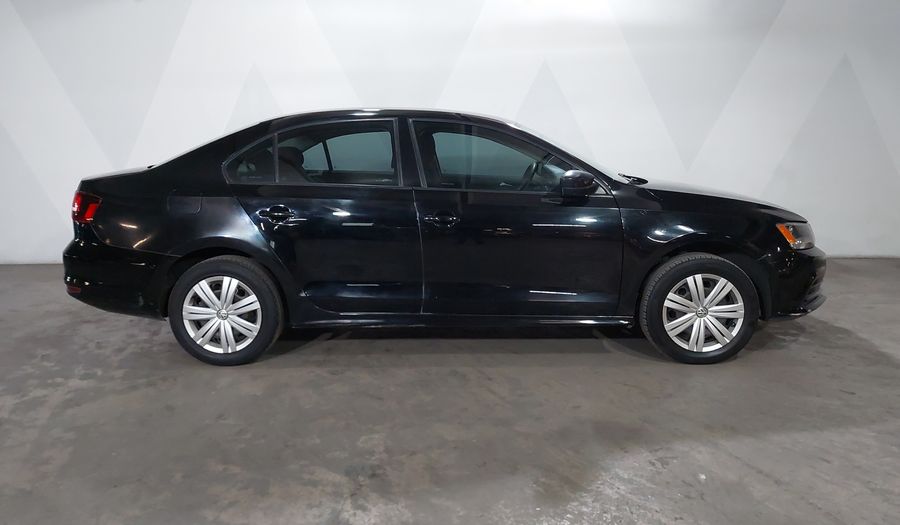Volkswagen Jetta 2.0 MT Sedan 2016