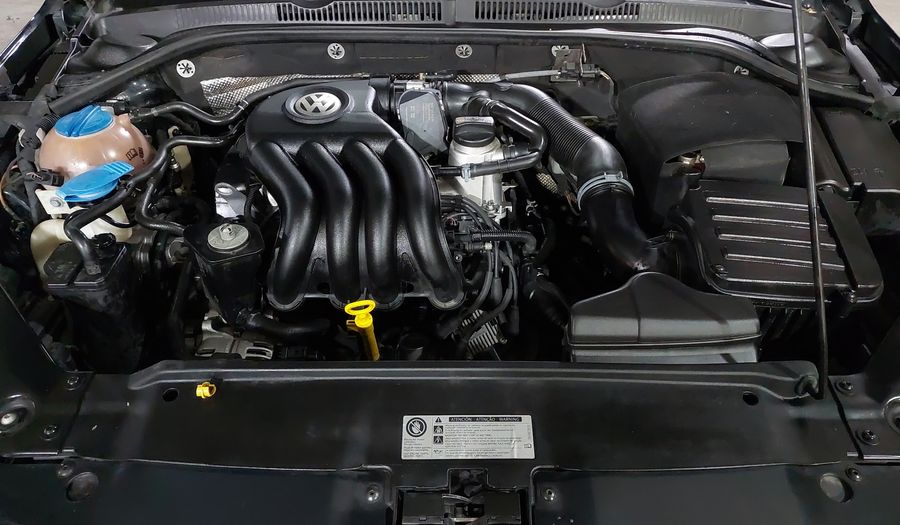 Volkswagen Jetta 2.0 MT Sedan 2016