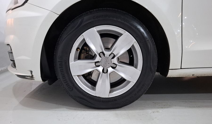 Audi A1 1.4 TFSI COOL MT Hatchback 2016