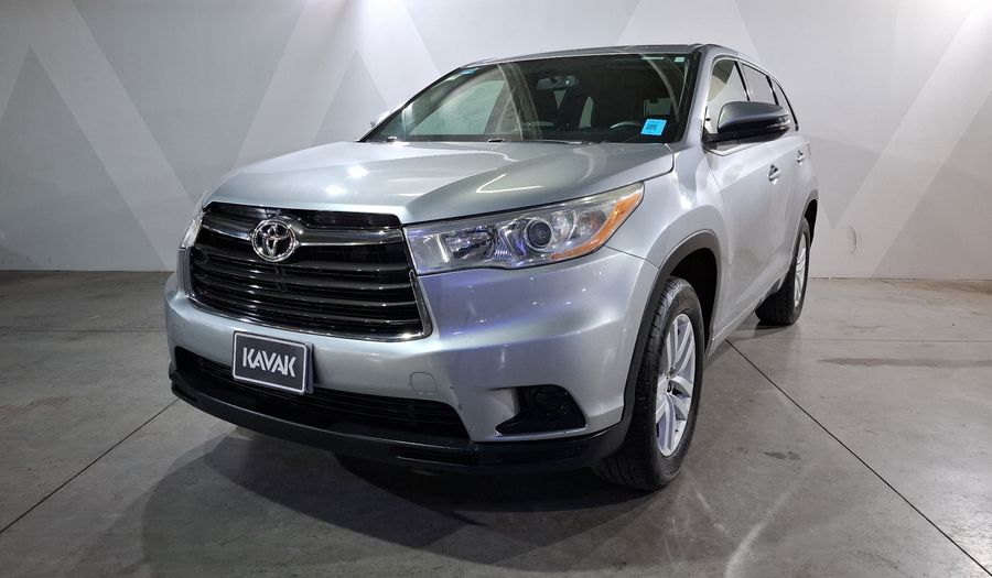 Toyota Highlander 3.5 LE AT Suv 2016