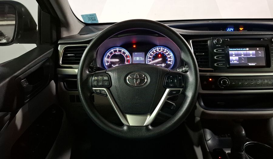 Toyota Highlander 3.5 LE AT Suv 2016