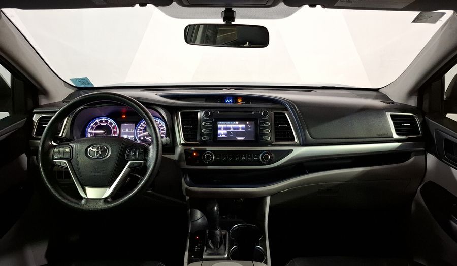 Toyota Highlander 3.5 LE AT Suv 2016